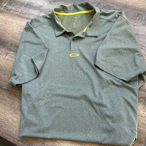 Oakley Men’s golf shirt